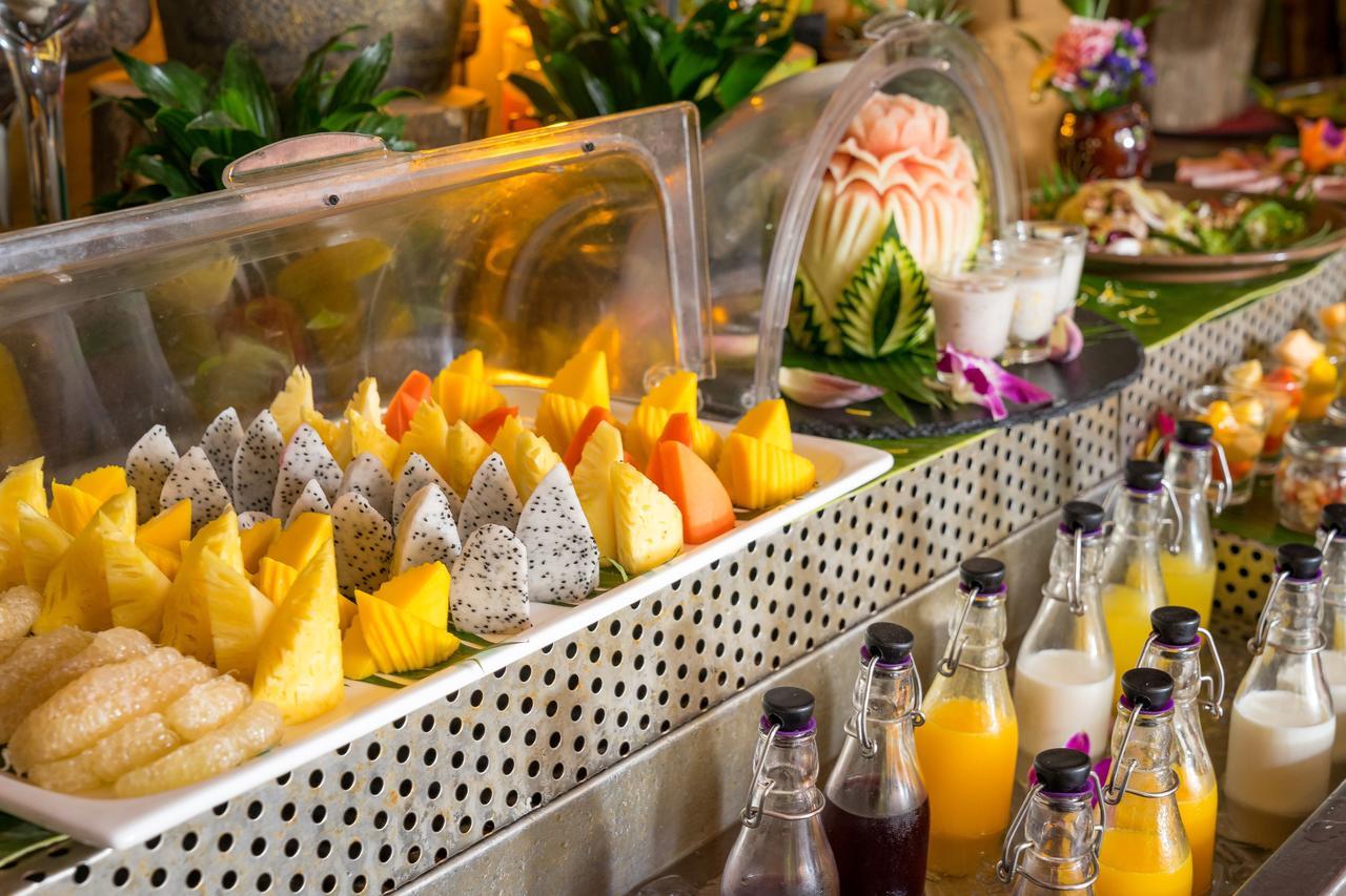Golden Temple Residence Siem Reap Exteriér fotografie A buffet at a hotel