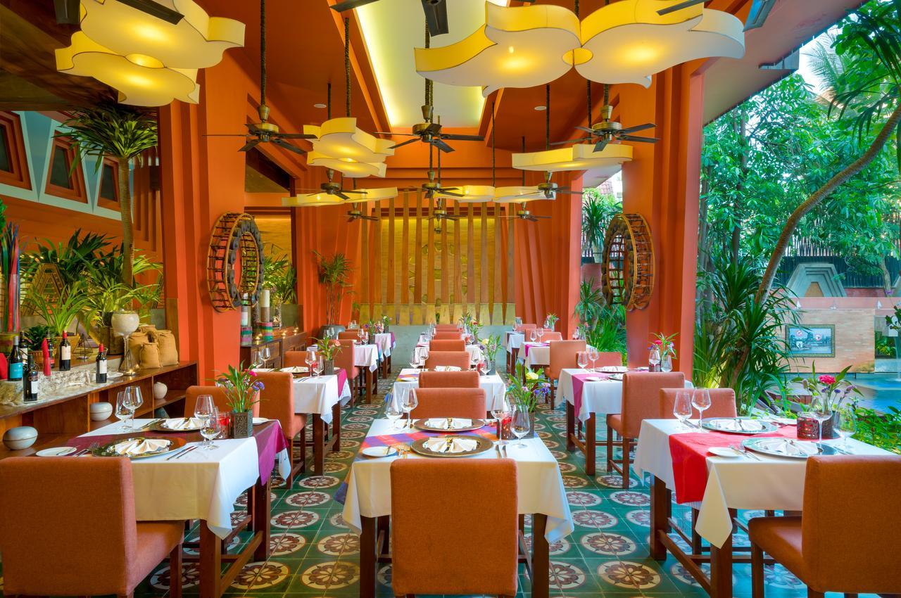 Golden Temple Residence Siem Reap Exteriér fotografie The interior of the restaurant