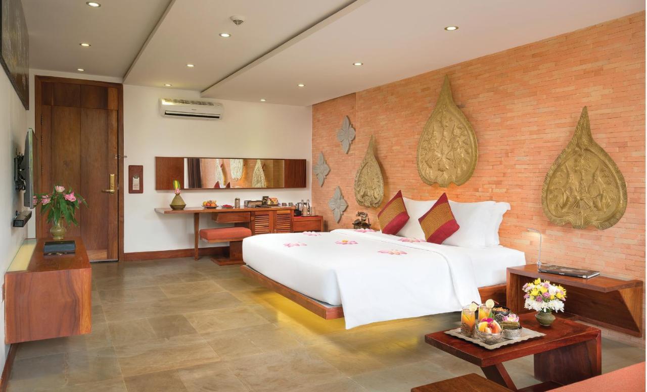 Golden Temple Residence Siem Reap Exteriér fotografie A bedroom at the hotel