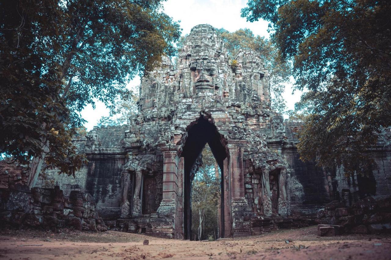 Golden Temple Residence Siem Reap Exteriér fotografie The temple of Angkor Wat